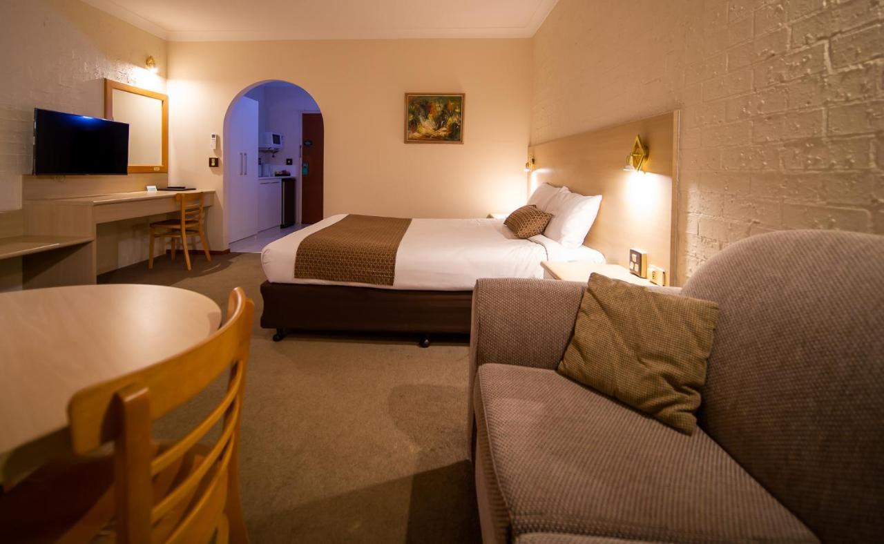 Hamilton'S Queanbeyan Motel Εξωτερικό φωτογραφία