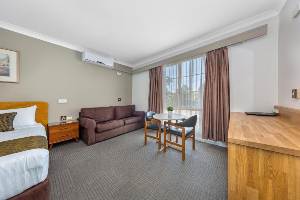 Hamilton'S Queanbeyan Motel Εξωτερικό φωτογραφία